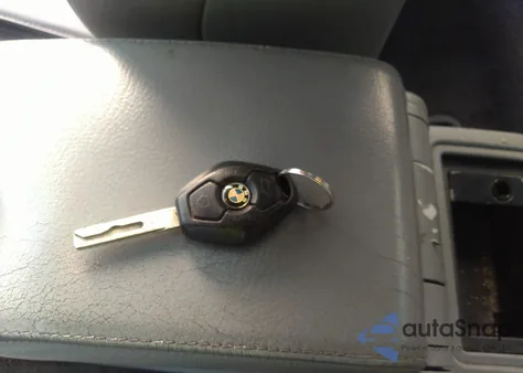 2004 BMW 330Ci из США, поврежденный, VIN WBABD53434PL10369